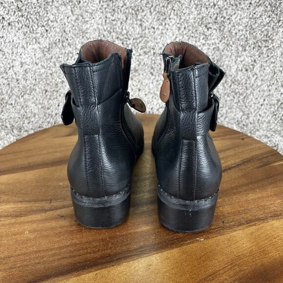 Gentle Souls by Kenneth Cole Size 7.5 Best V-Gore Bootie Leather Buckle Strappy - Picture 4 of 9
